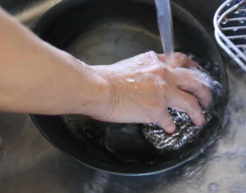 クラシックタイプ鉄モダンフライパン洗い方