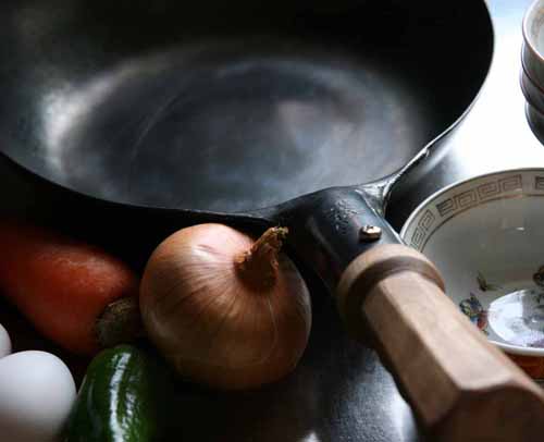 玉ねぎとて鉄フライパン