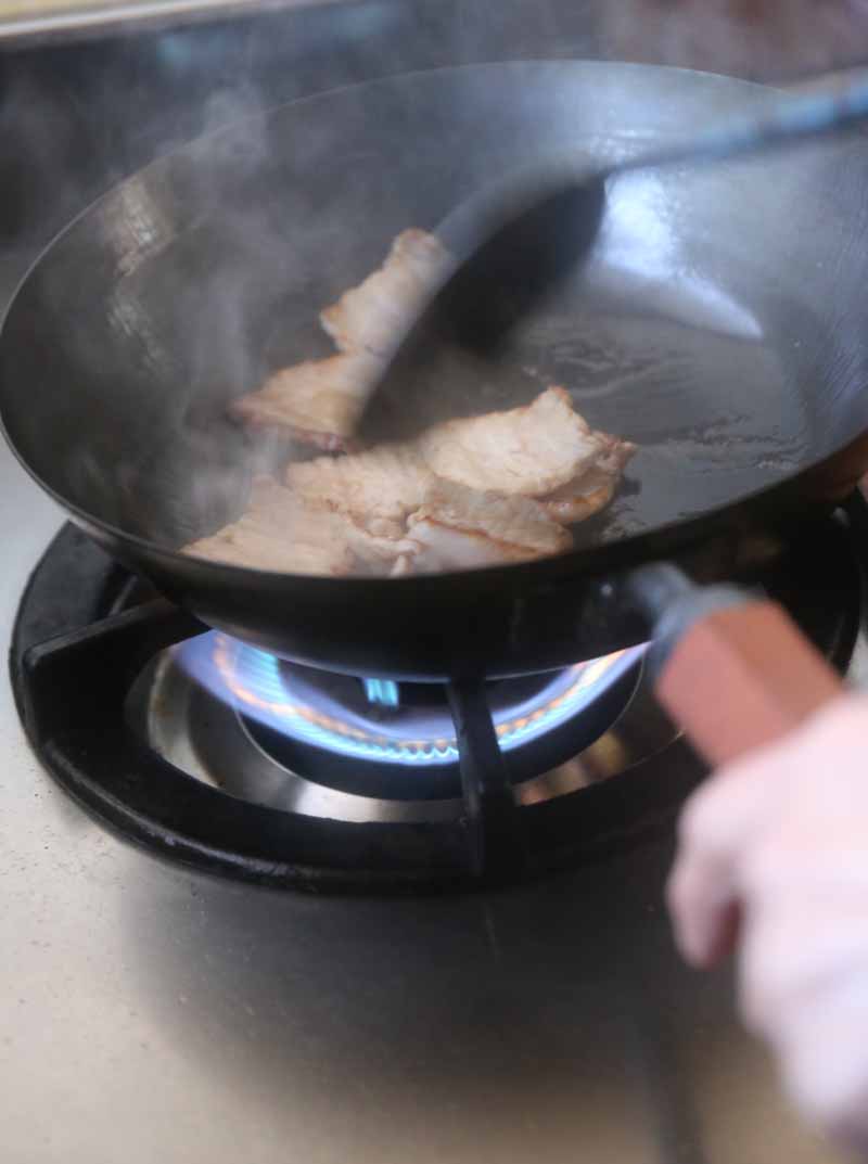 チャツネを炒め物に入れるレシピ「やき」